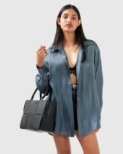 Hot Belle & Bloom Back To You Irredescent Shirt - Slate