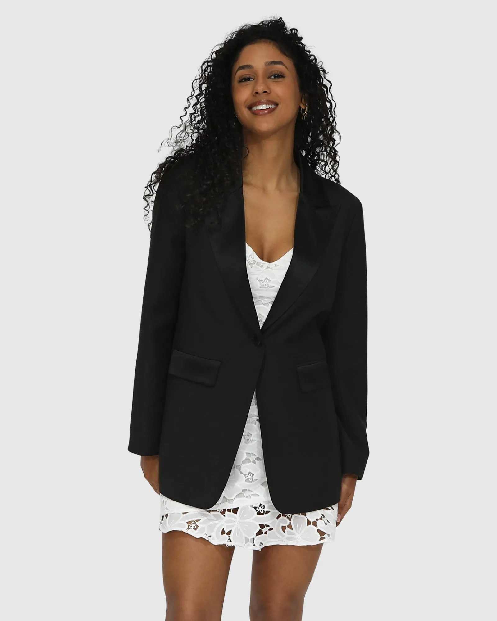Hot Belle & Bloom Head To Head Tuxedo Jacket - Black