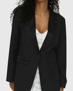 Hot Belle & Bloom Head To Head Tuxedo Jacket - Black