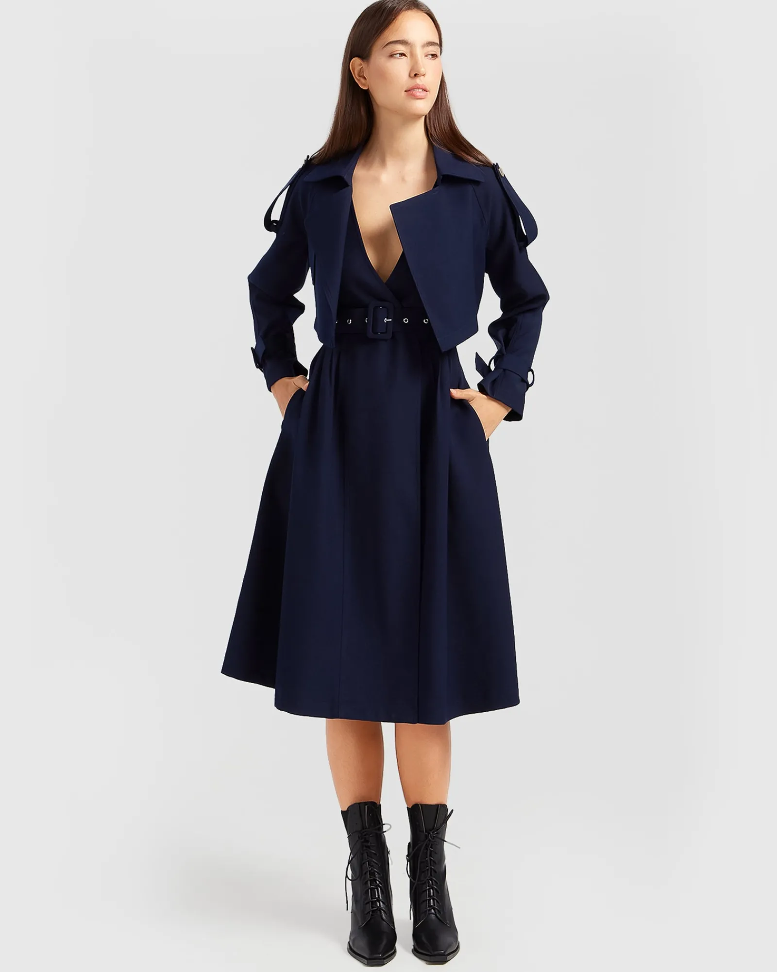 Sale Belle & Bloom Manhattan Cropped Trench - Navy
