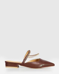 Hot Belle & Bloom On The Go Leather Flat - Chocolate