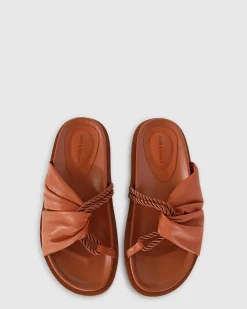 Fashion Belle & Bloom Whitehaven Slide - Camel